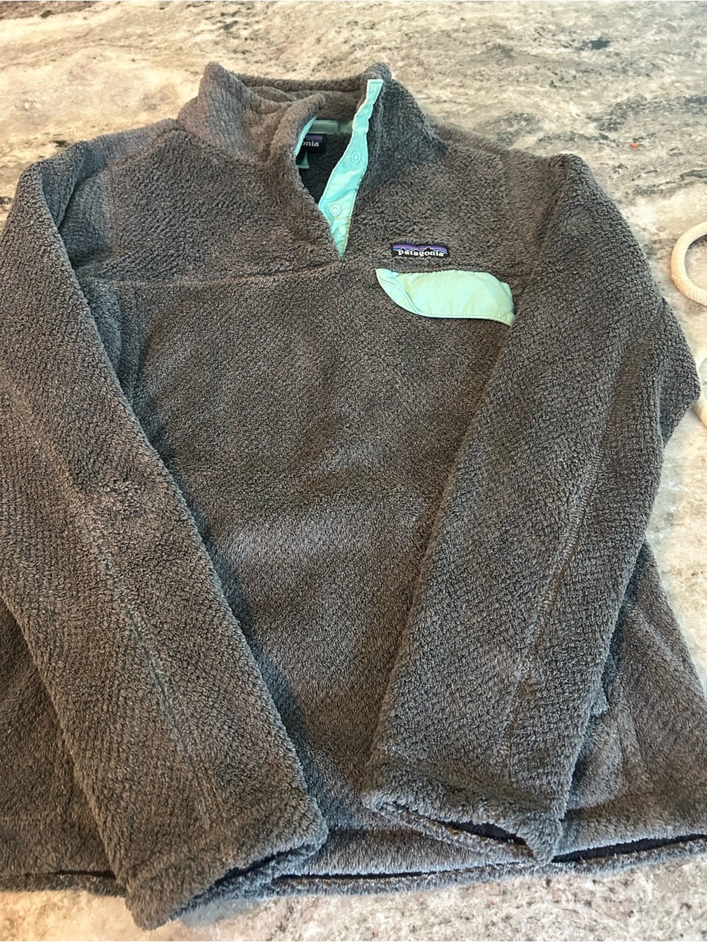 Patagonia Gray Fleece Pullover with Mint Accents size small